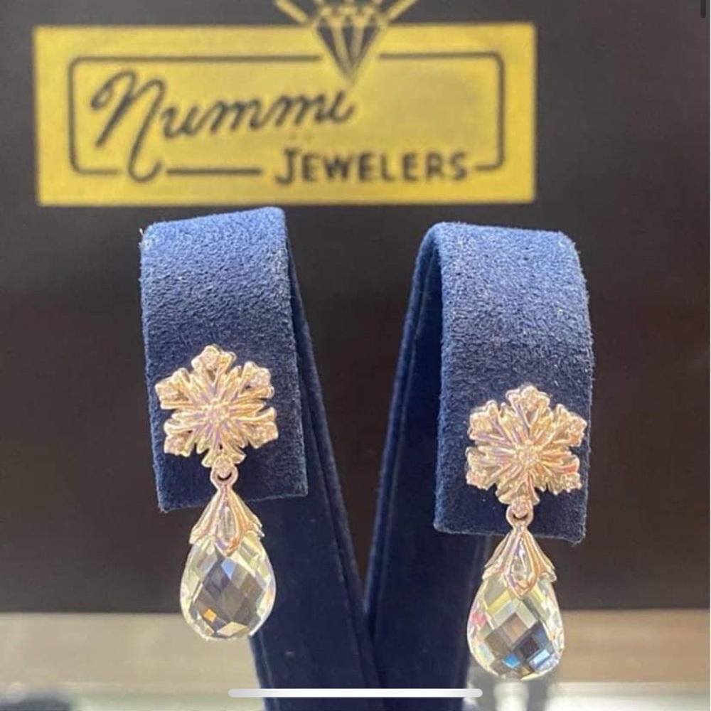 Diamond earrings